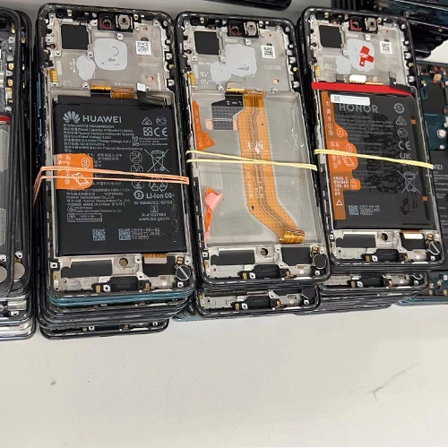 Huawei LCD ဖန်သားပြင်ကိုအသုံးပြုခဲ့သည်